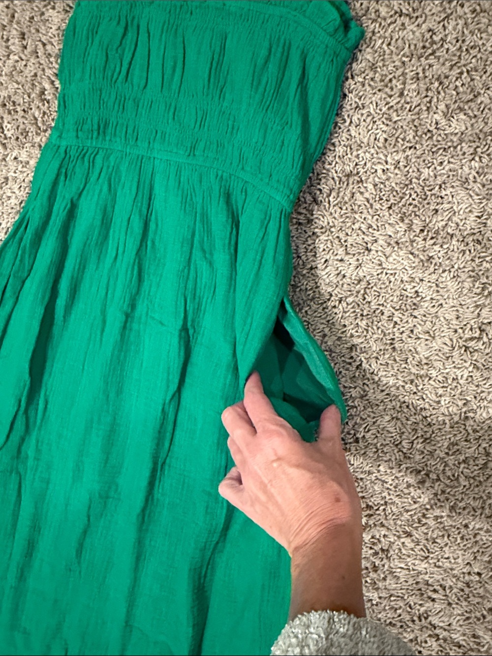 Hem & Thread Emerald Green Smocked Button-Front Midi Dress - Picture 3 of 6
